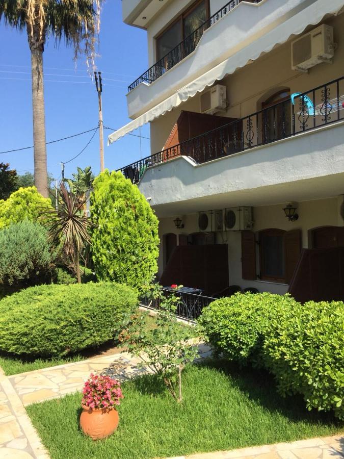 Villa Ilias ปาร์กา ภายนอก รูปภาพ