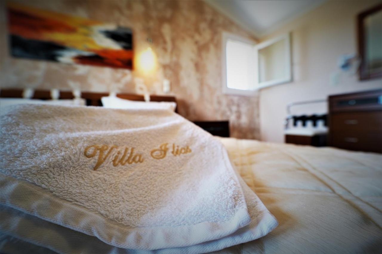 Villa Ilias ปาร์กา ภายนอก รูปภาพ