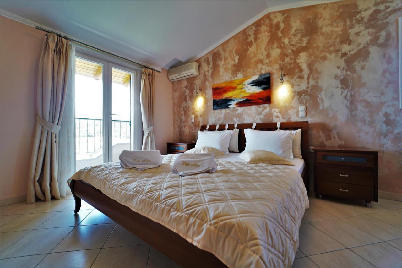 Villa Ilias ปาร์กา ภายนอก รูปภาพ