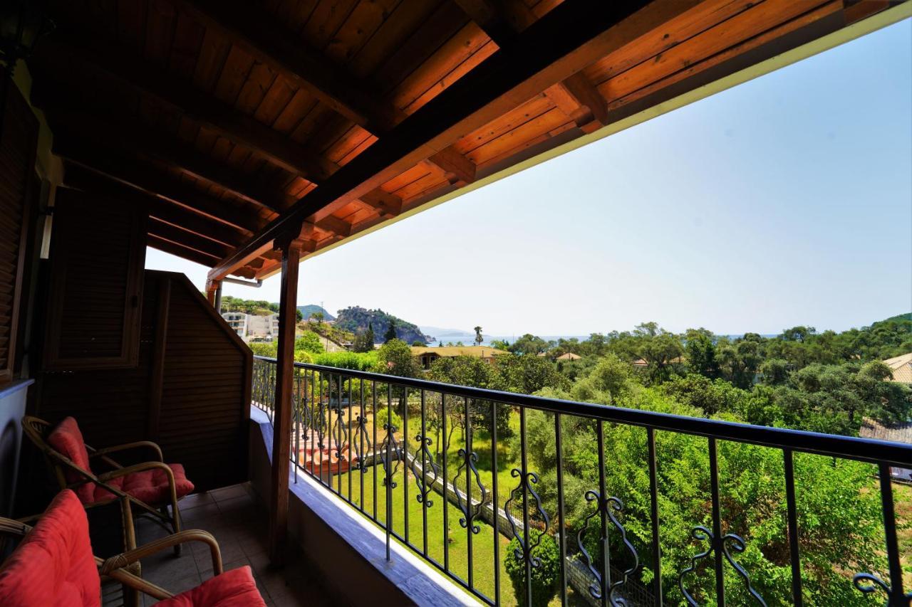 Villa Ilias ปาร์กา ภายนอก รูปภาพ